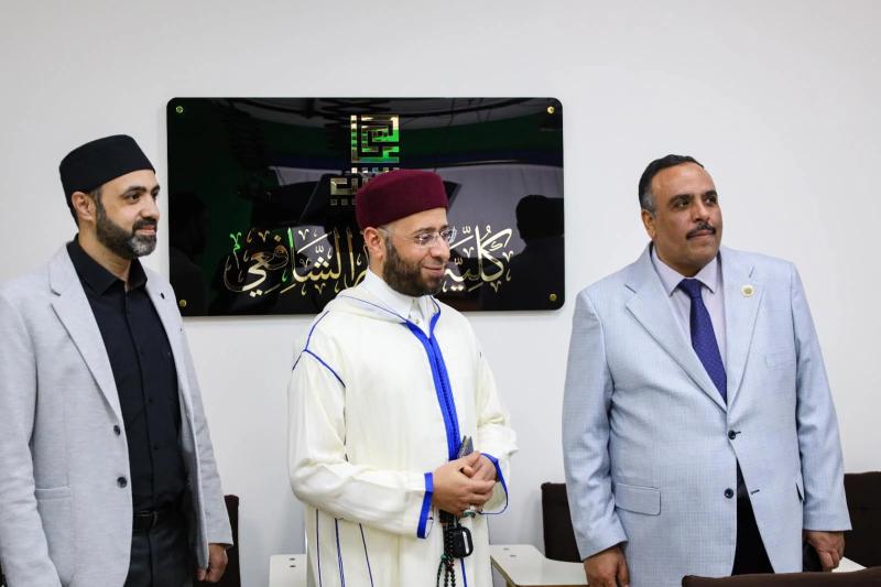 الدكتور أسامة الأزهري 