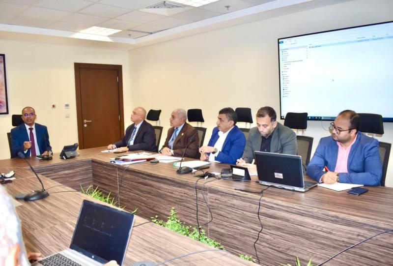 نائب وزير الإسكان لشئون البنية الأساسية يترأس اجتماعاً لمتابعة منظومة مياه الشرب بالقاهرة الجديدة