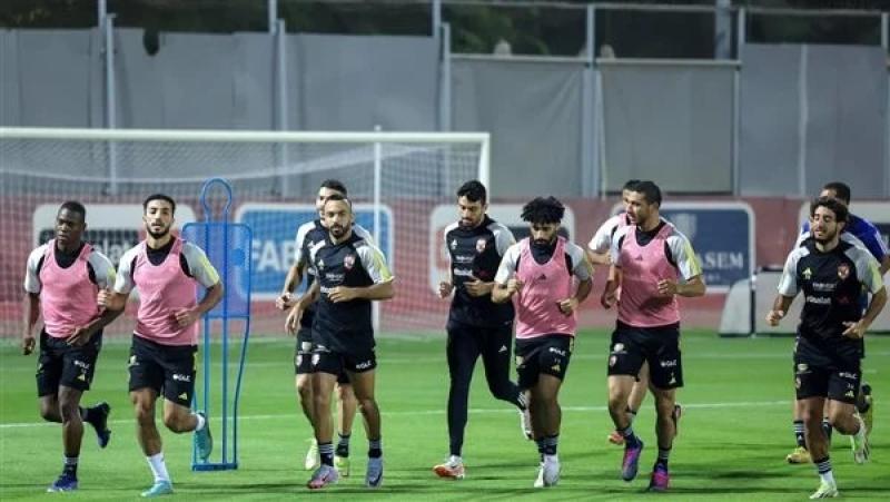 محمد سراج يطمئن على الترتيبات الإدارية قبل المران الأول بجنوب إفريقيا