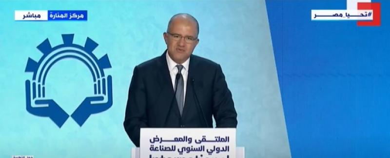 رئيس اتحاد الصناعات للسيسي: «نساند جميع القرارات التي تتخذها خلال هذه الفترة الصعبة».. فيديو