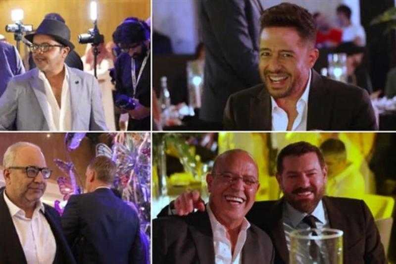 تجاهلوا أحداث غزة.. الجمهور ينتقد نجوم الفن بعد ظهورهم في حفل افتتاح موسم الرياض