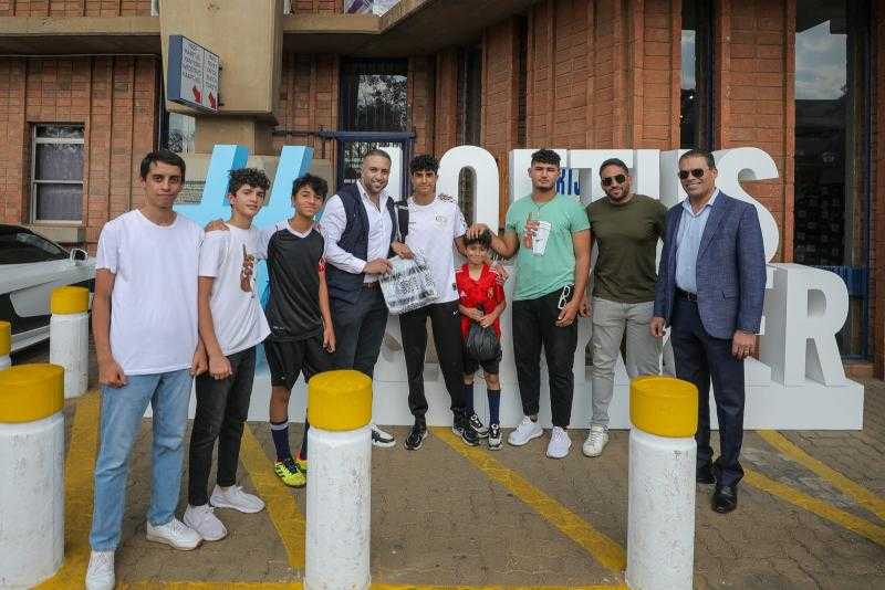 الجالية العربية في جنوب إفريقيا تدعم لاعبي الأهلي قبل مواجهة صن داونز