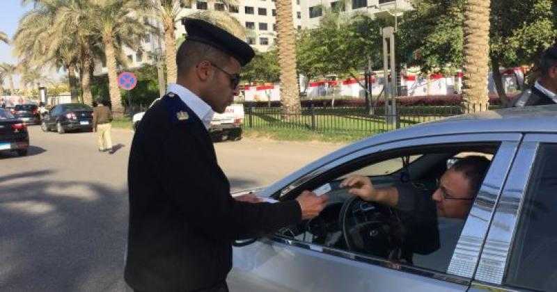 الداخلية تضبط 2066 مخالفة عدم تركيب الملصق الإلكتروني