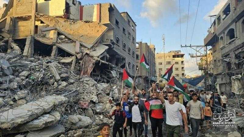 مقاتلون من «حماس» يباغتون القوات الإسرائيلية بالخروج خلفهم من الأنفاق