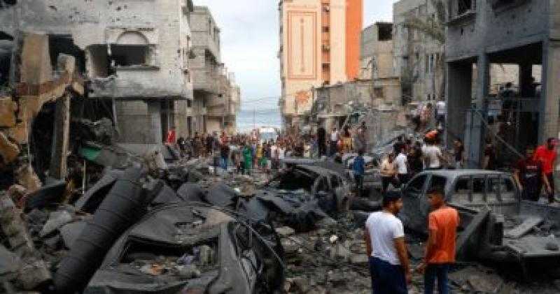 غارات عنيفة في محيط مستشفى القدس في تل الهوى جنوب غربي مدينة غزة