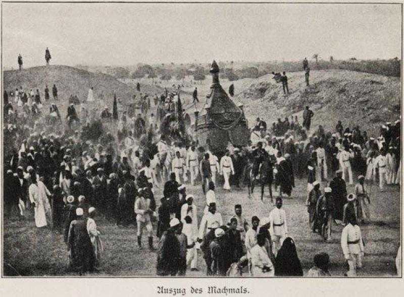 هنا كانت تُصنع كسوة الكعبة.. مدينة النسيج اليدوي بسوهاج تتحدى الكمبيوتر