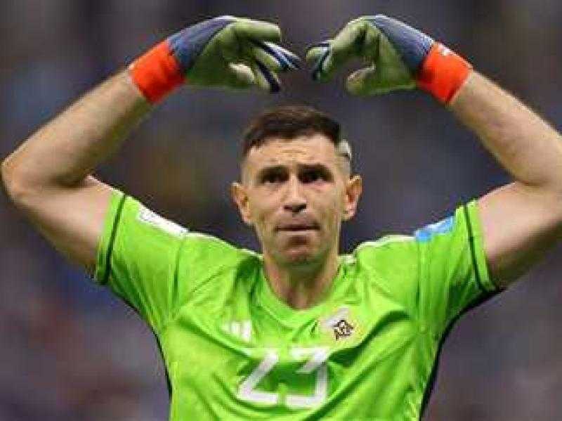 رسميًا.. مارتينيز يحصد جائزة أفضل حارس في 2023