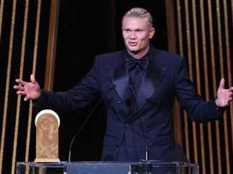 رسميًا.. هالاند يتوج لجائزة أفضل مهاجم في 2023