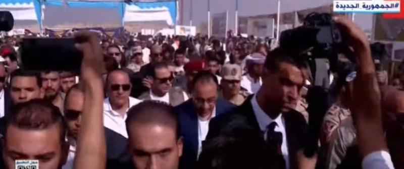 رئيس الوزراء يتفقد قرية العجرة بشمال سيناء