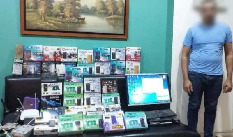 ضبط شخص متهم بإنشاء محطة بث تليفزيوني بدون ترخيص