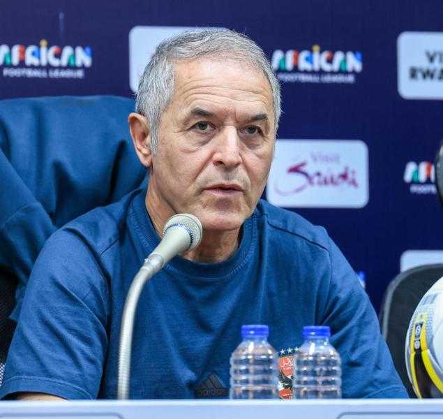 شبانة ينتقد مارسيل كولر: المدرب تحول تمامًا بعد الموسم الماضي