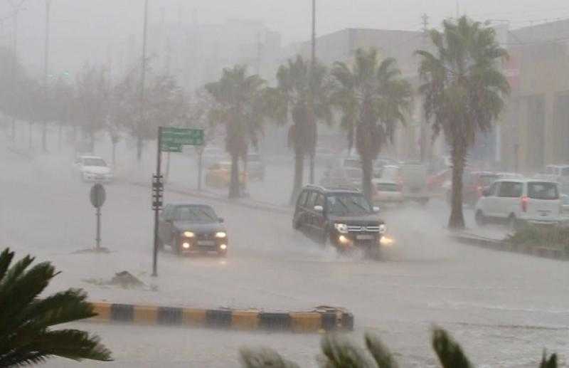 الأرصاد: نشهد أجواء خريفية وتقلبات جوية حادة وسريعة.. «فيديو»