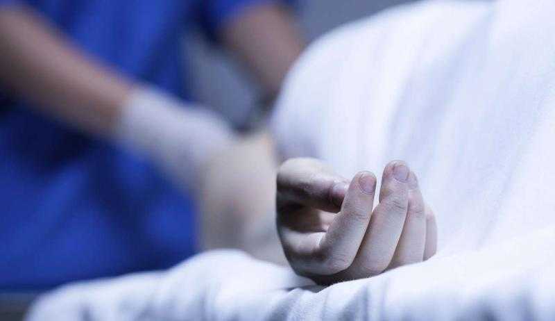 هل يجوز كشف وجه الميت قبل دفنه؟.. الإفتاء تجيب