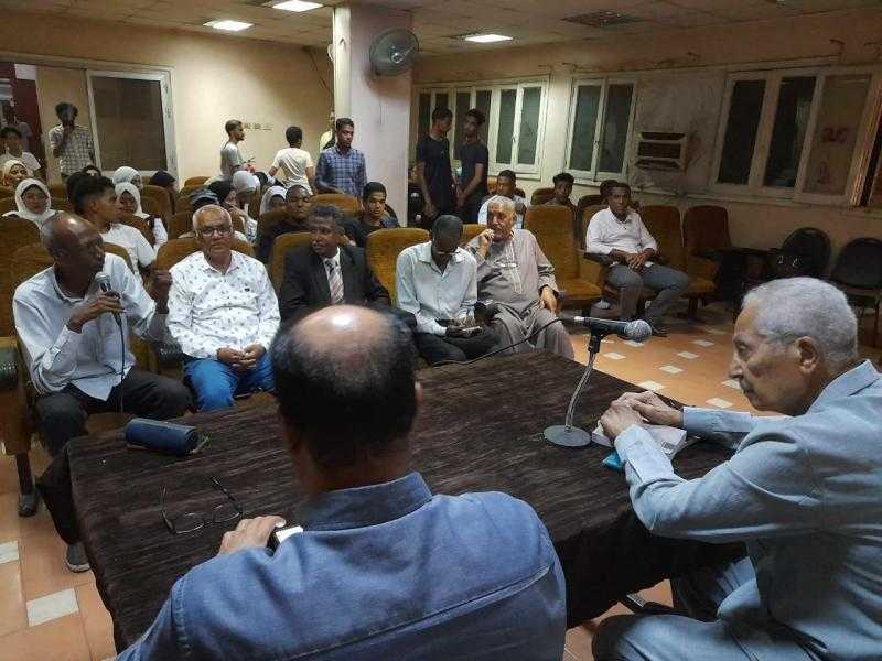 ثقافة أسوان تناقش كتاب طه حسين الإنسان والمشروع لصبري حافظ