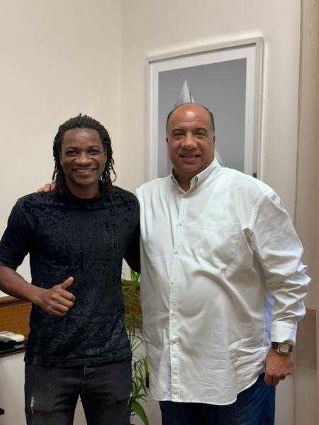 كواليس اجتماع رئيس الاتحاد السكندري مع مابولولو هداف الدوري