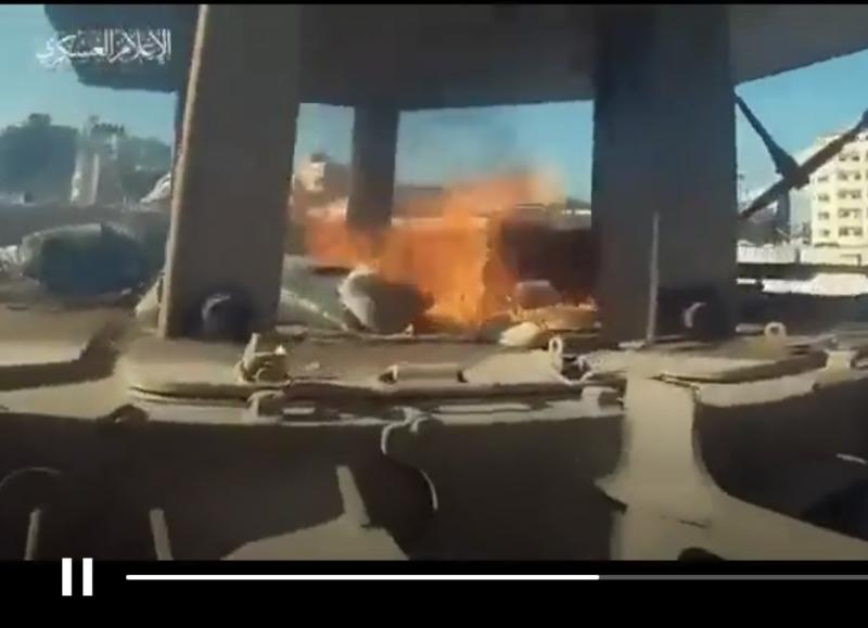 شاهد.. لحظة تنفيذ أبو عبيدة لعملية تدمير 24 آلية عسكرية لـ جيش الاحتلال
