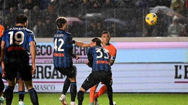 إنتر ميلان يفوز على أتالانتا بثُنائية ويعزز صدارته للدوري الإيطالي