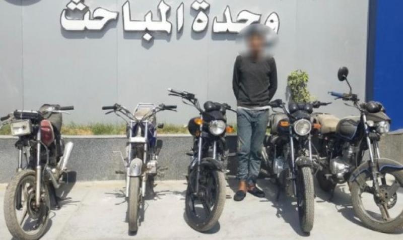 بأسلوب ”قطع الأسلاك”.. عاطل وسائق وراء سرقة الدرجات النارية في الشرقية