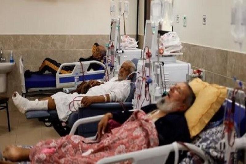 السلطات الصحية في غزة: لليوم الثالث لم نتمكن من إخراج الجرحى إلى المستشفيات المصرية