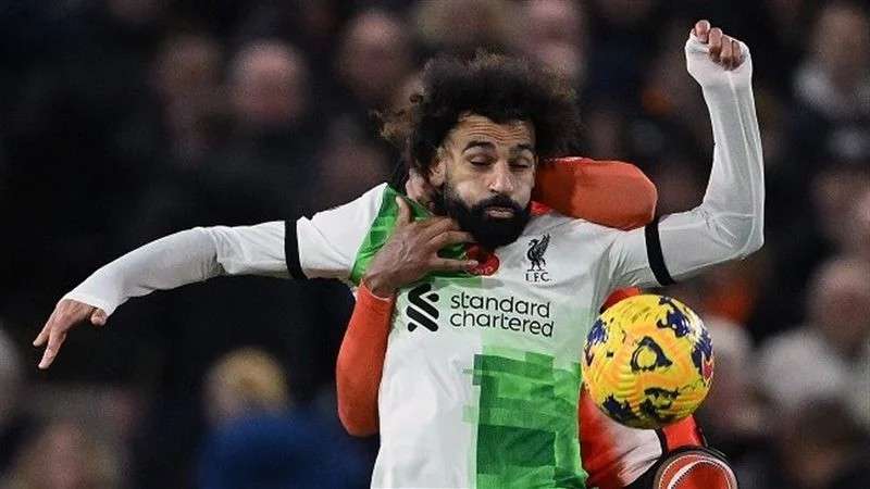 ليفربول يخطف تعادلًا قاتلًا أمام لوتون