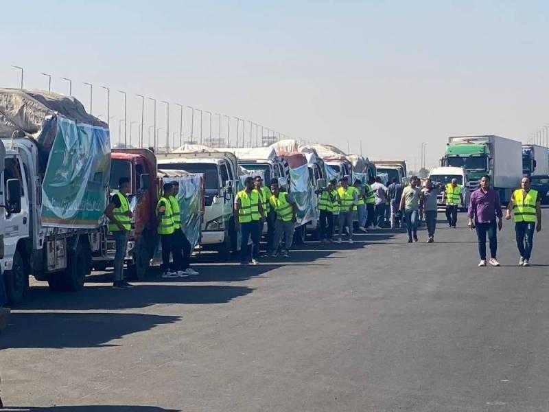 إندونيسيا: الهلال الأحمر المصرى يتسلم مساعداتنا إلى قطاع غزة