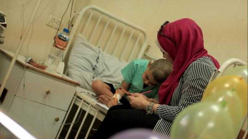 عاجل.. بدء استقبال حالات أطفال مرضى بالسرطان من قطاع غزة ودخولهم مصر