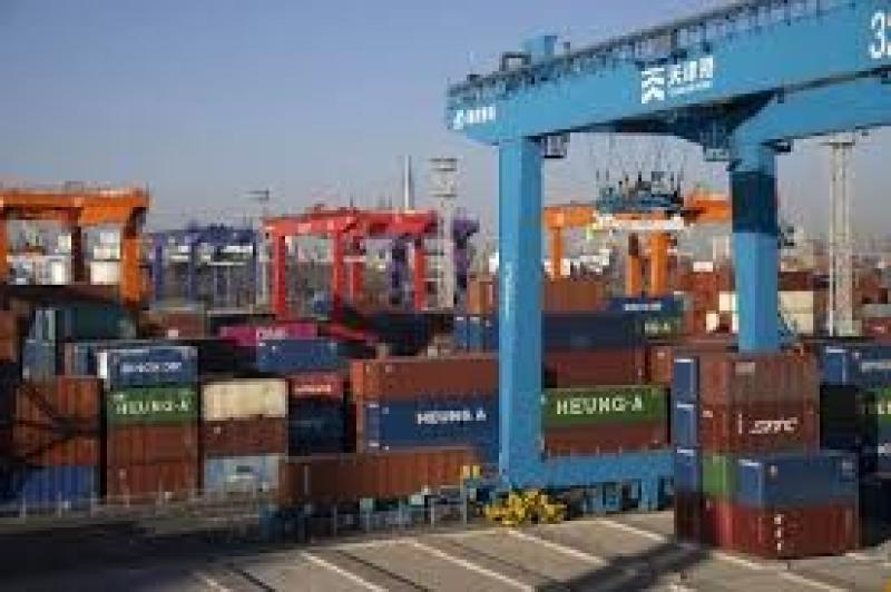 تراجع التجارة الخارجية الصينية بشكل كبير في أكتوبر