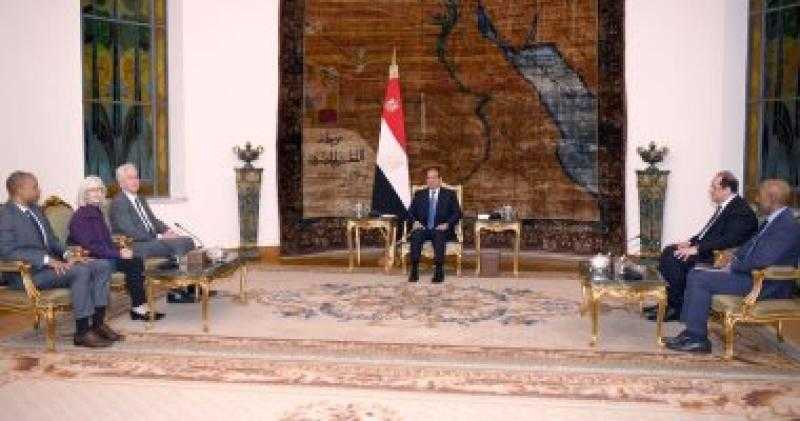 السيسي يستقبل مدير وكالة المخابرات المركزية الأمريكية