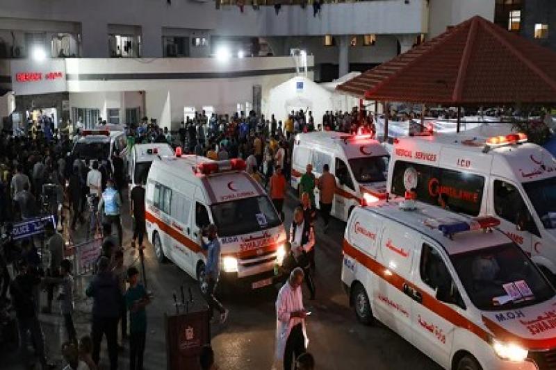 طبيب يروي مشاهد مروعة من مستشفيات غزة.. «فيديو»