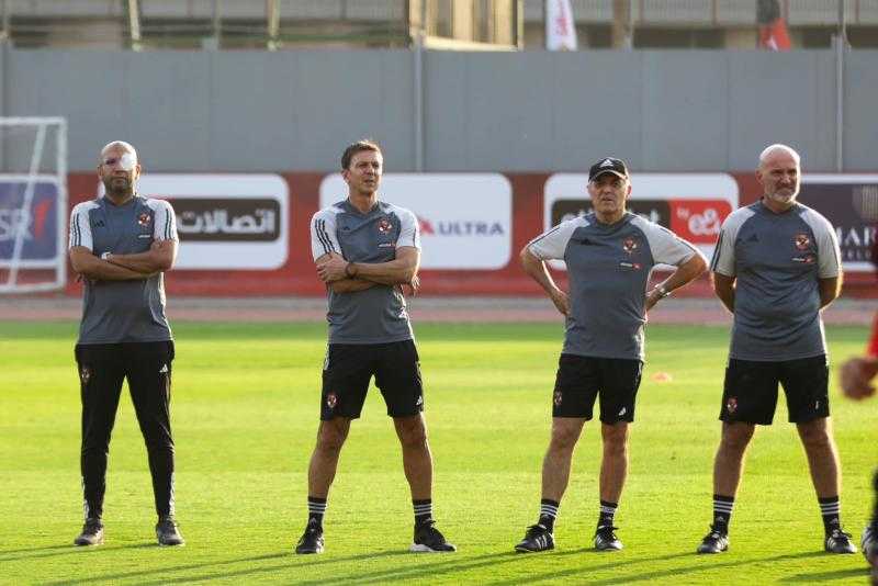 فقرات خططية وتقسيمة كرة بين اللاعبين ‏في مران الأهلي اليوم