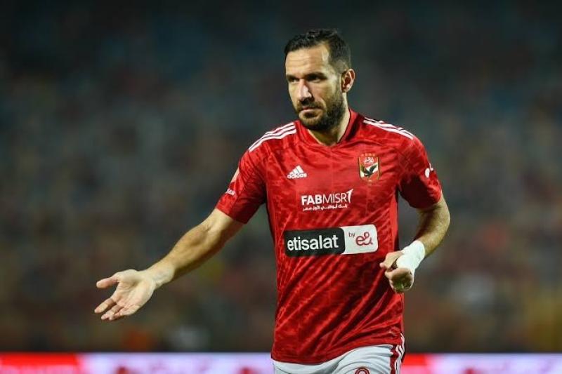 «مفاجأة كبرى».. طبيب الأهلي يكشف تطورات إصابة معلول