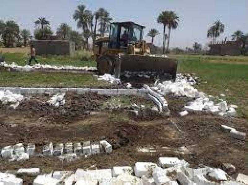 مدير أمن كفر الشيخ يقود حملة لإزالة التعديات على الأراضي الزراعية
