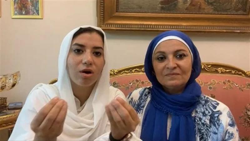 «ضربته في وشه» .. ابنة هبة قطب تتعدى على طبيب في أكتوبر