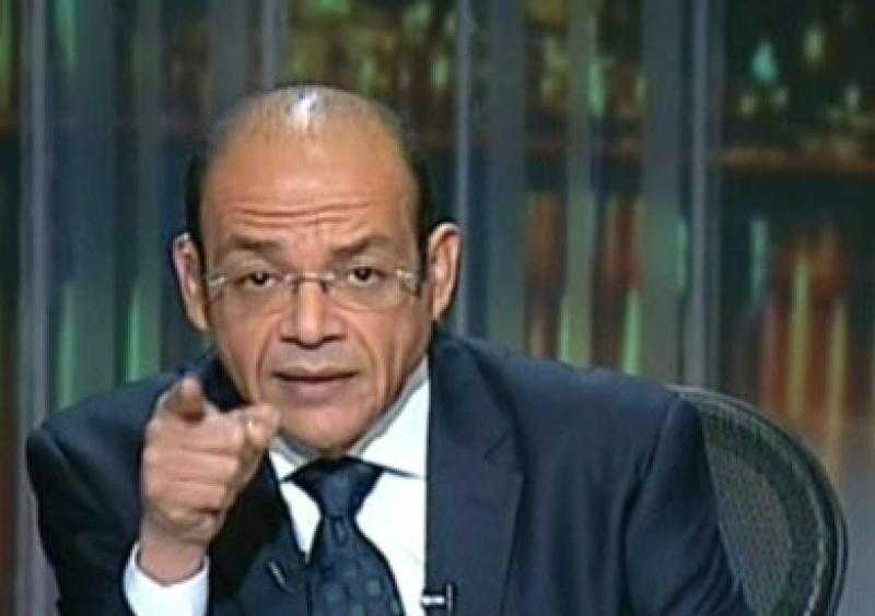 إعلامي يوجه رسالة نارية لمنتقدي مصر