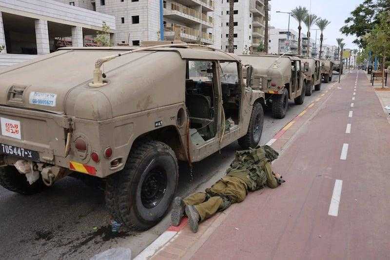 قتال عنيف في شوارع مدينة غزة.. وحماس تناور بكمين الأنفاق