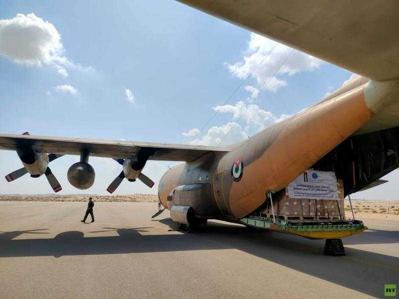 وصول طائرة مساعدات أردنية إلى مطار العريش تمهيدا لنقلها لغزة