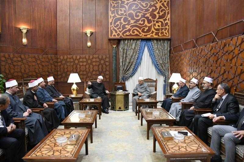 وزير الأوقاف والمفتي يدعمان مواقف شيخ الأزهر تجاه القضية الفلسطينية
