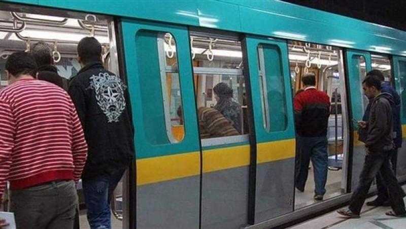 حملات أمنية بالمترو والقطارات لمواجهة أعمال التسول والباعة الجائلين