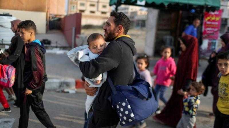إسرائيل: 100 ألف فلسطيني نزحوا من شمال قطاع غزة إلى جنوبه في آخر يومين