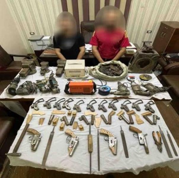 ضبط ورشة لتصنيع الأسلحة النارية غير المرخصة بالمنيا