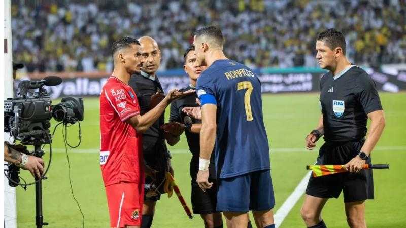 النصر يكتسح الوحدة بثلاثية في دوري روشن السعودي