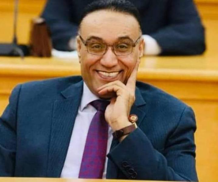 الدكتور علاء جانب شاعر الأزهر