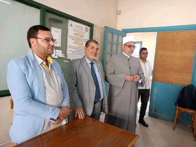 رئيس جامعة الأزهر يتفقد كلية الدراسات الإسلامية والعربية بنين بالقاهرة