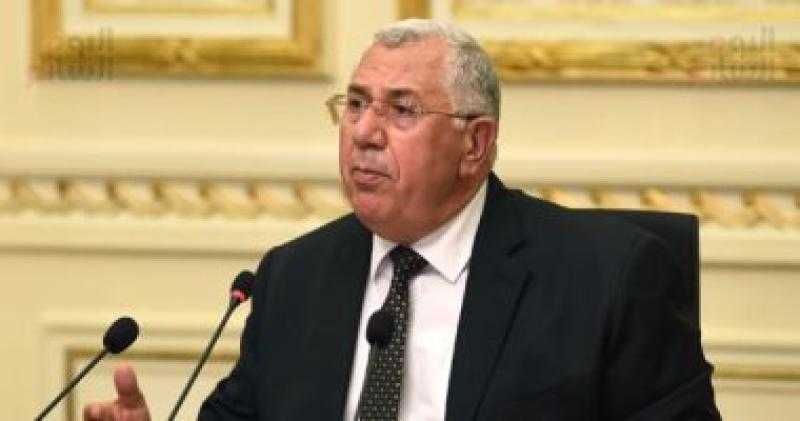 بالأسعار المعتمدة.. «الزراعة» توجه بسرعة الانتهاء من توزيع تقاوي القمح