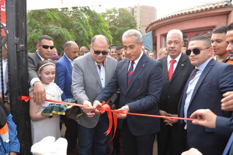 محافظ أسيوط 