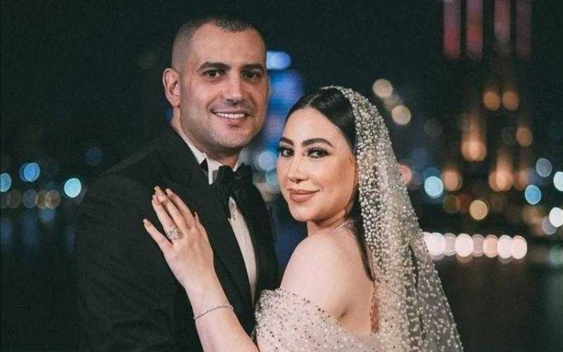 لم تقف بجانبي.. بوسي في صدارة التريند بعد طلاقها من هشام ربيع
