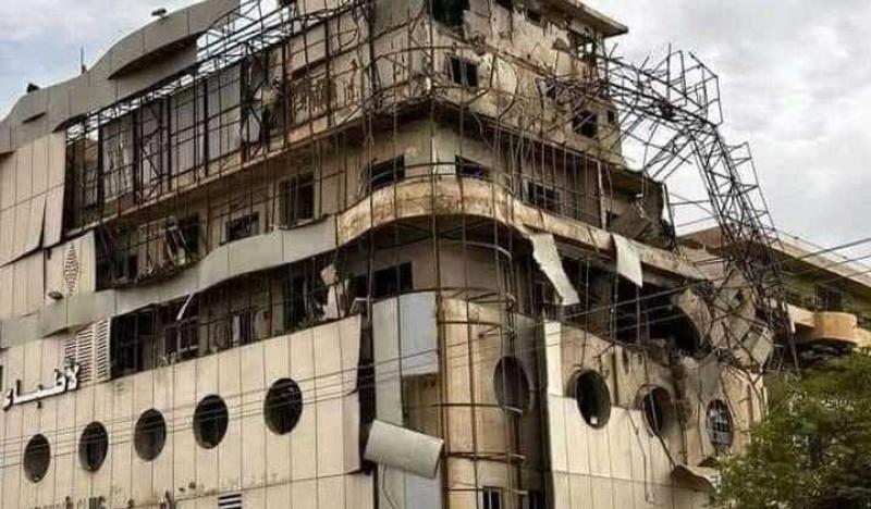 خروج مستشفى الأطباء من الخدمة بسبب القصف