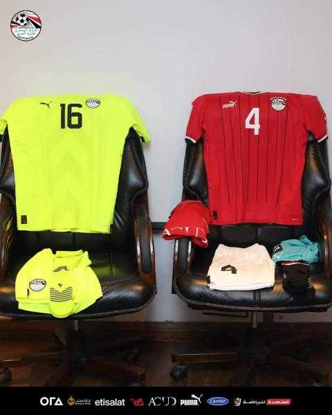 منتخب مصر بالأحمر وجيبوتي بالأخضر في مباراة الغد بتصفيات كأس العالم