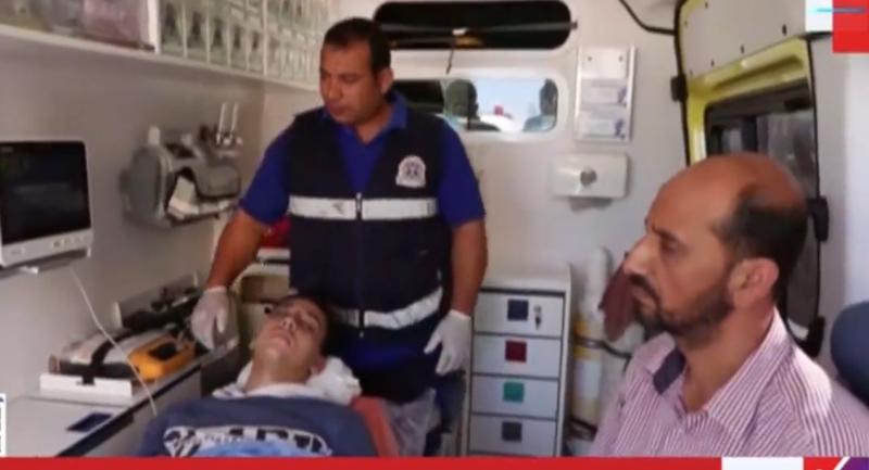 مصر تواصل استقبال المصابين الفلسطينيين عبر معبر رفح.. فيديو