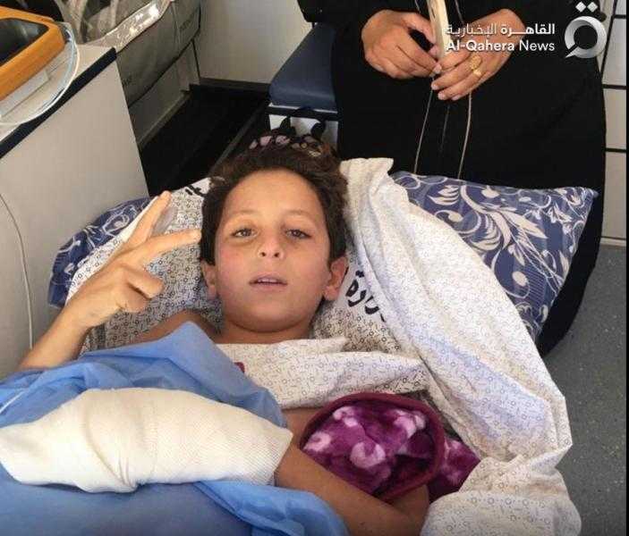 الطفل الفلسطيني المصاب يوجه الشكر للرئيس السيسي لاستجابته ونقله للعلاج بمصر
